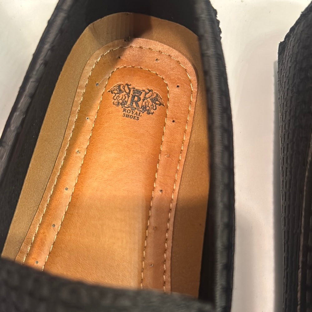 Royal Bones Black Slip-On Loafers with Sleek Design - Picture 7 of 9